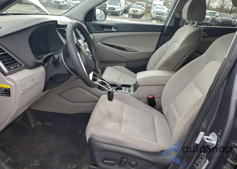 2018 Hyundai Tucson Sel z USA, uszkodzony, nr VIN KM8J3CA43JU670307